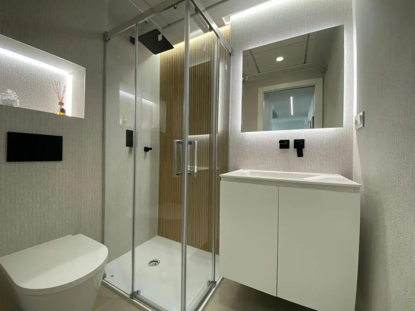 Badezimmer von Dachboden zum Verkauf in Dénia mit Terrasse, Abstellraum und Gemeinschaftspool