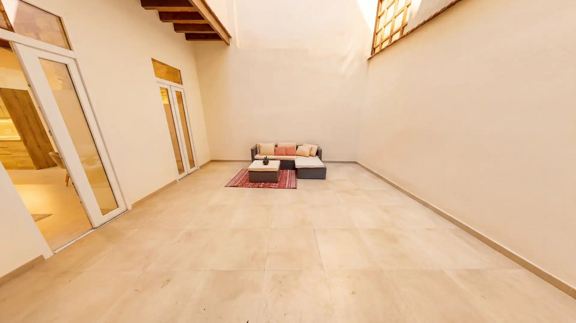 Terraza de Piso en venta en Alicante / Alacant con Jardín privado, Trastero y Amueblado