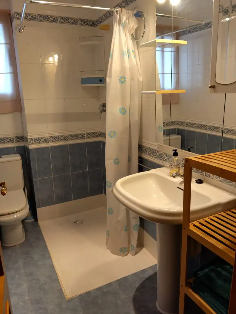 Bathroom of Detached homes for rent in Canet d'En Berenguer  with Air Conditioner, Heating and Private garden