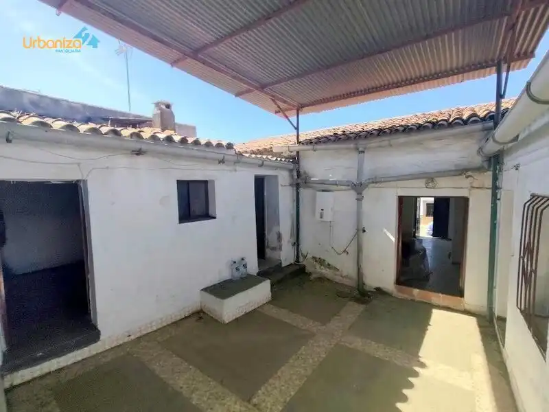 Casa in vendita a Calle HERNAN CORTES