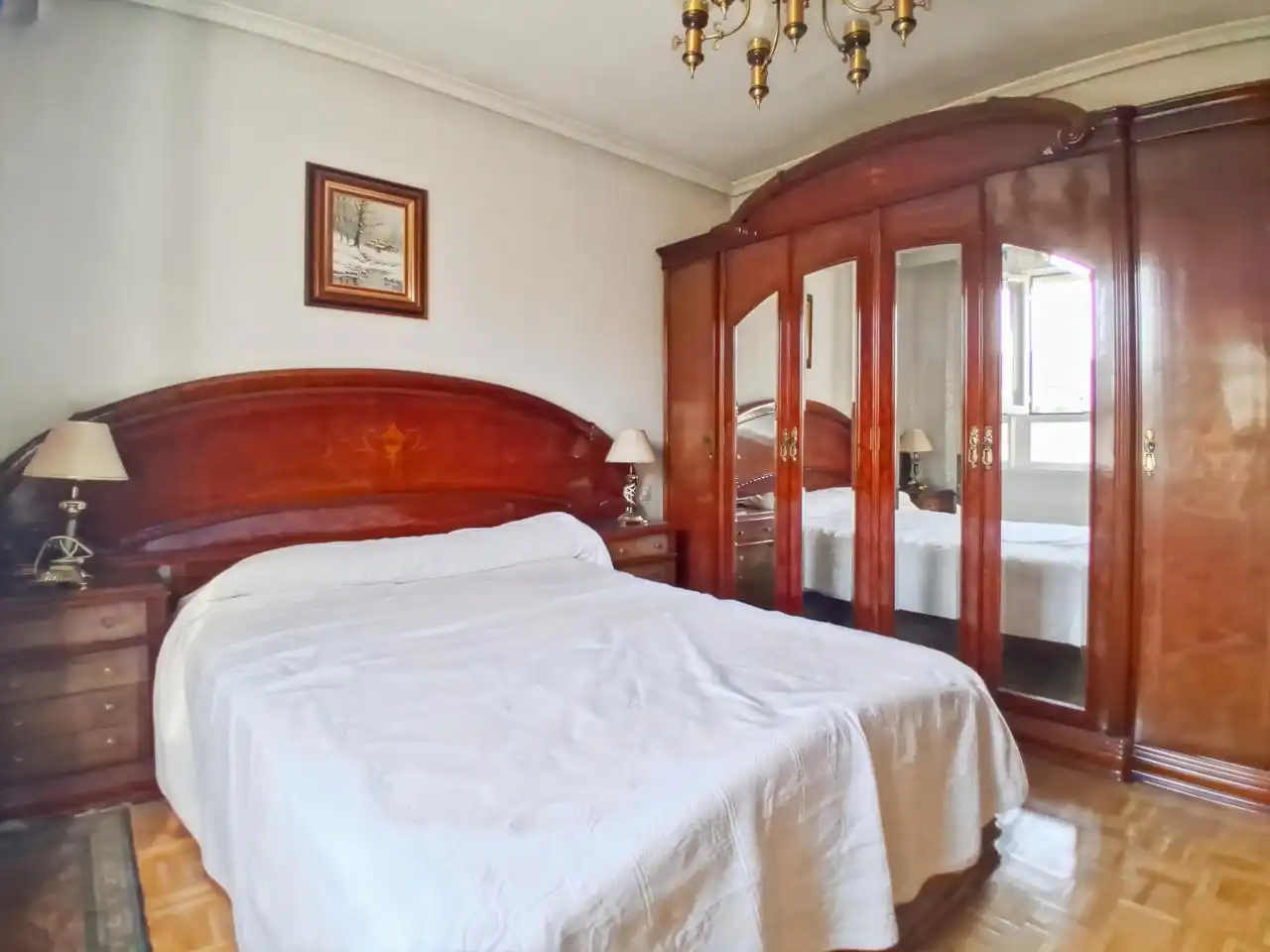 Dormitori de Pis en venda en Madrid amb Calefacció, Parquet i Terrassa