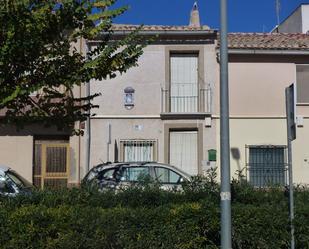 Vista exterior de Casa adosada en venda en Hondón de los Frailes amb Terrassa