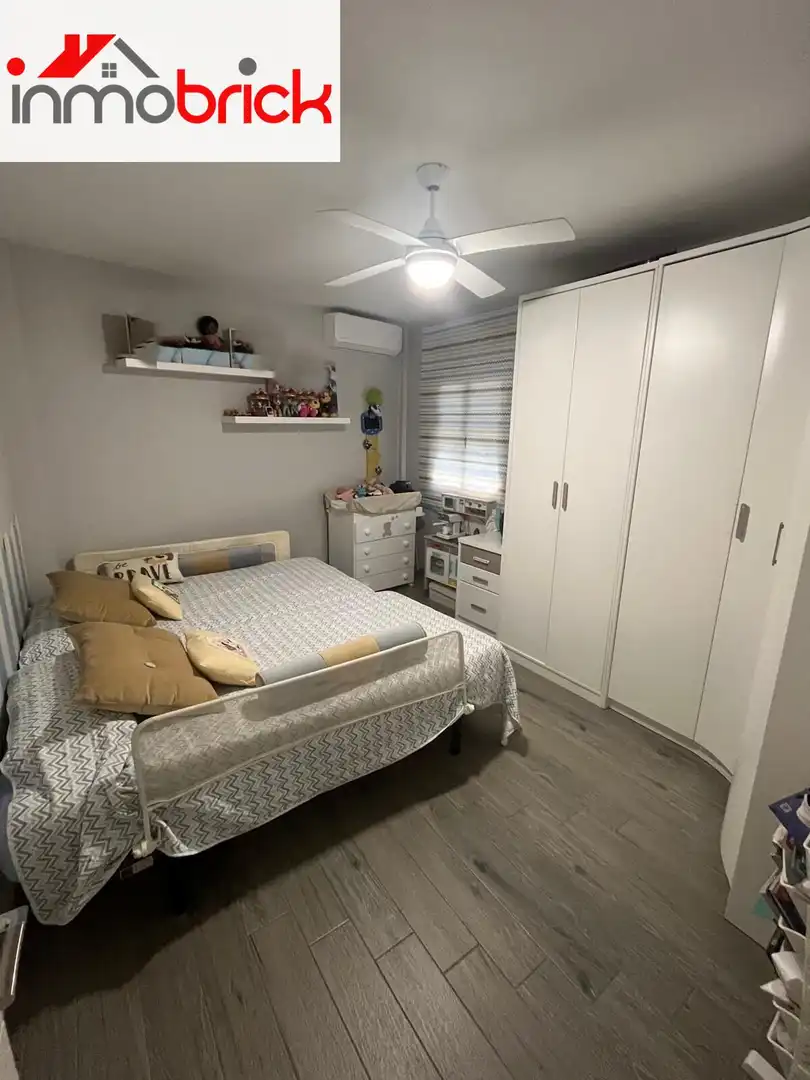 Habitación de Piso en venta en Lucena con Aire acondicionado