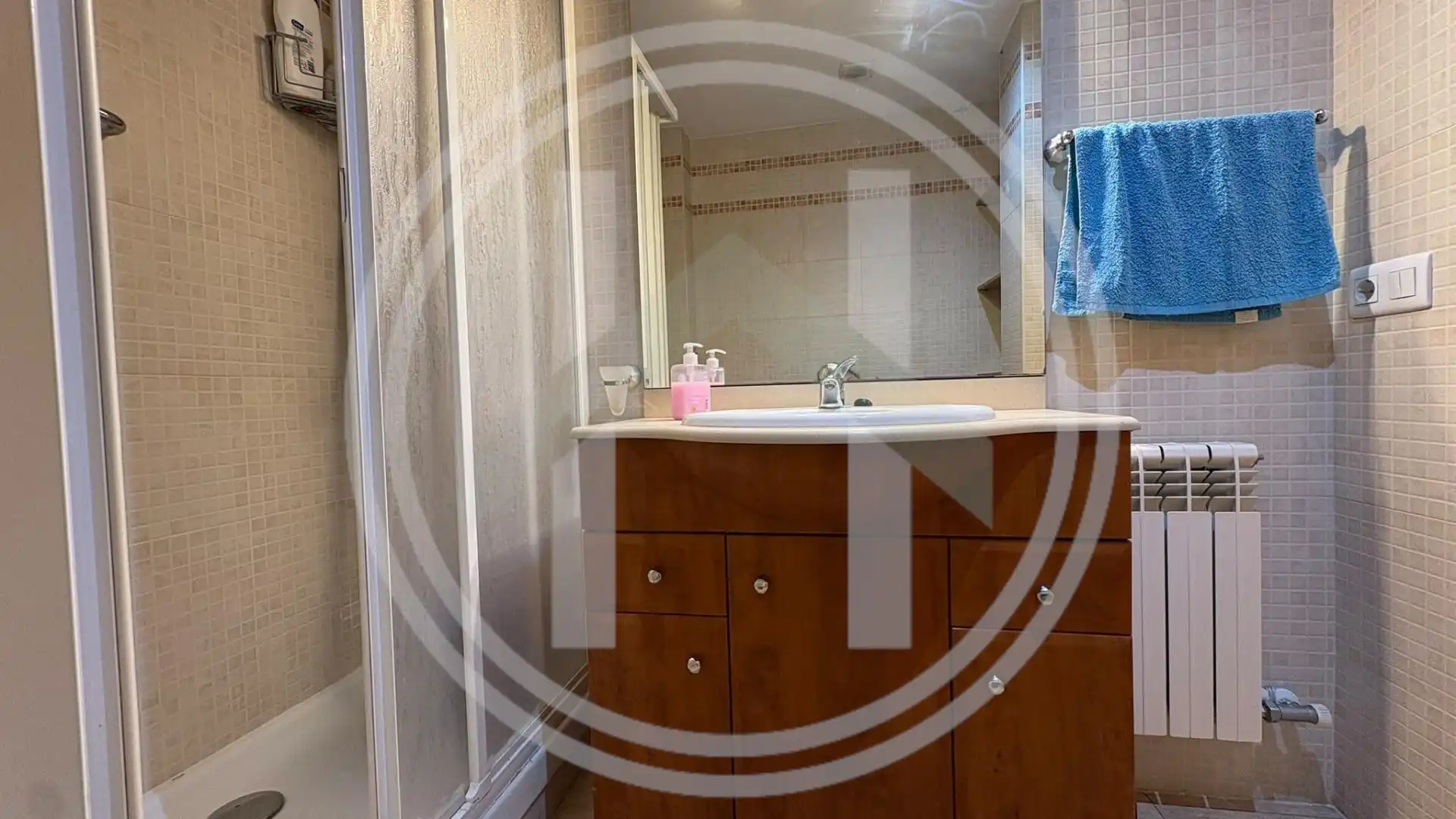 Badezimmer von Wohnung zum Verkauf in Sant Celoni mit Heizung und Balkon