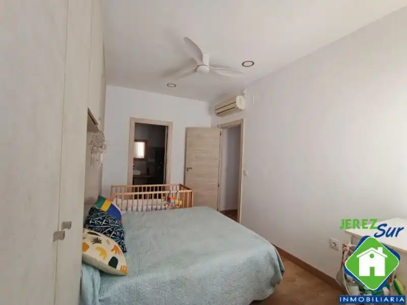 Bedroom of Flat for rent in Jerez de la Frontera  with Air Conditioner, Heating and Terrace