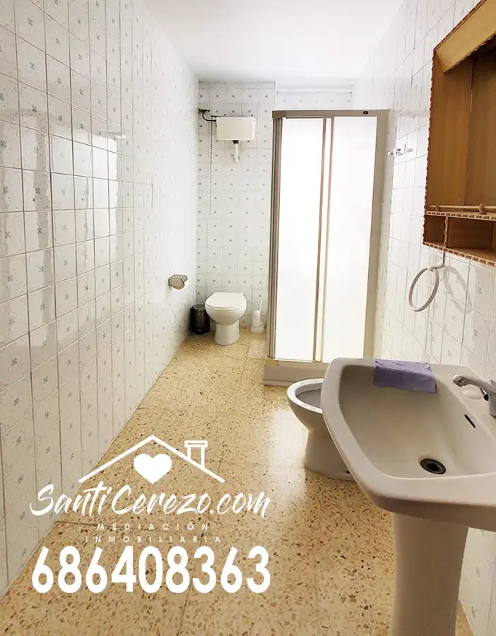 Bathroom of Flat for sale in Montilla  with Terrace