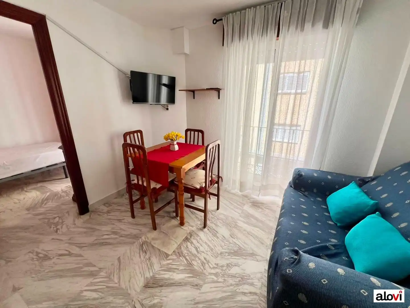Sala d'estar de Pis de lloguer en Granada amb Moblat