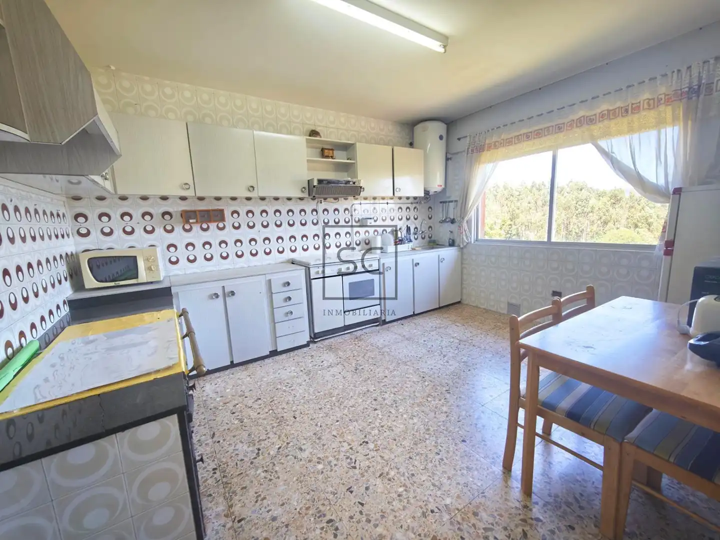 Cocina de Casa o chalet en venta en Narón con Jardín privado, Trastero y Amueblado