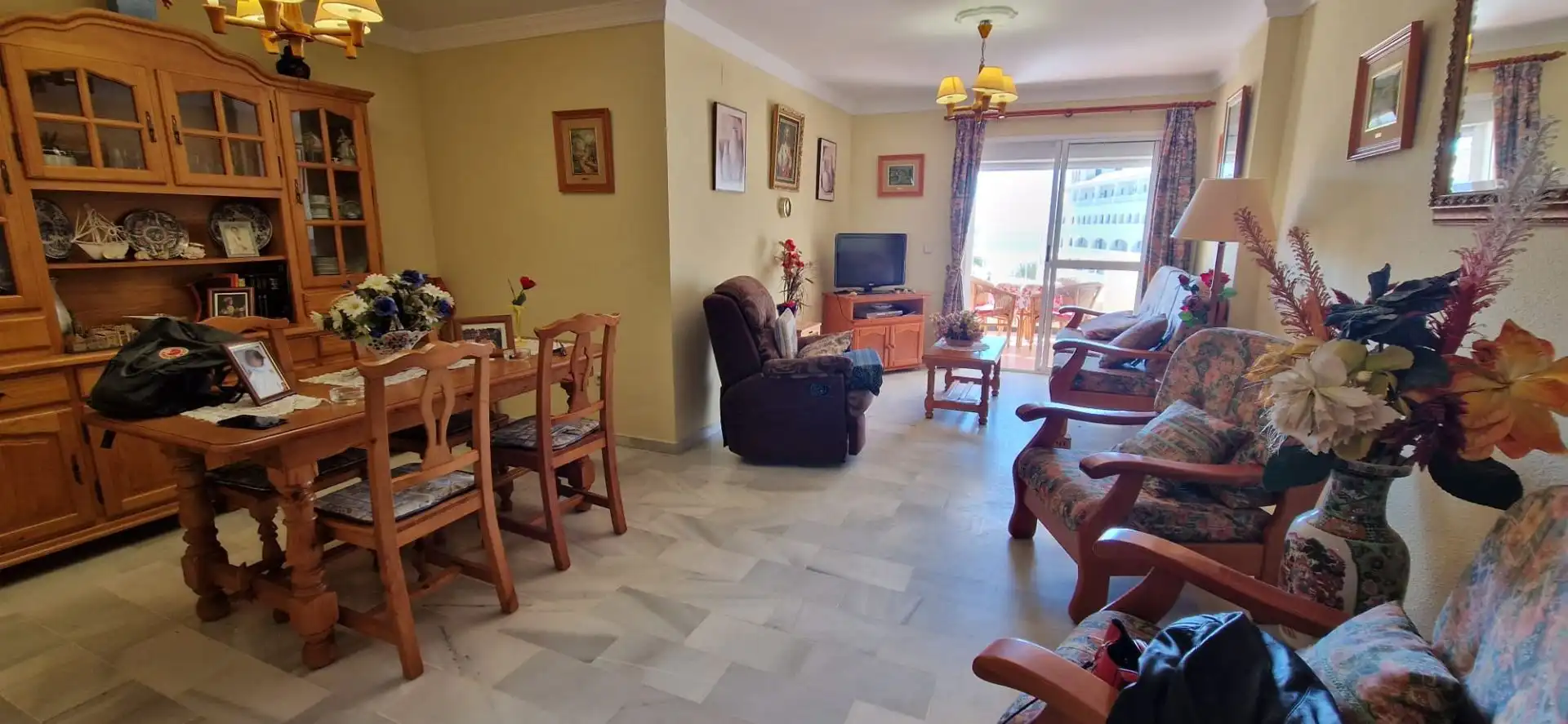 Sala de estar de Piso en venta en Almonte con Calefacción, Terraza y Amueblado