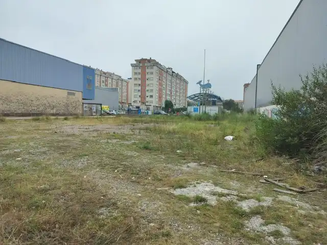 Terreni e lotti in affitto a Calle Gutiérrez Solana 11C