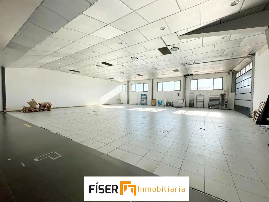 Nau industrial de lloguer en Zafra