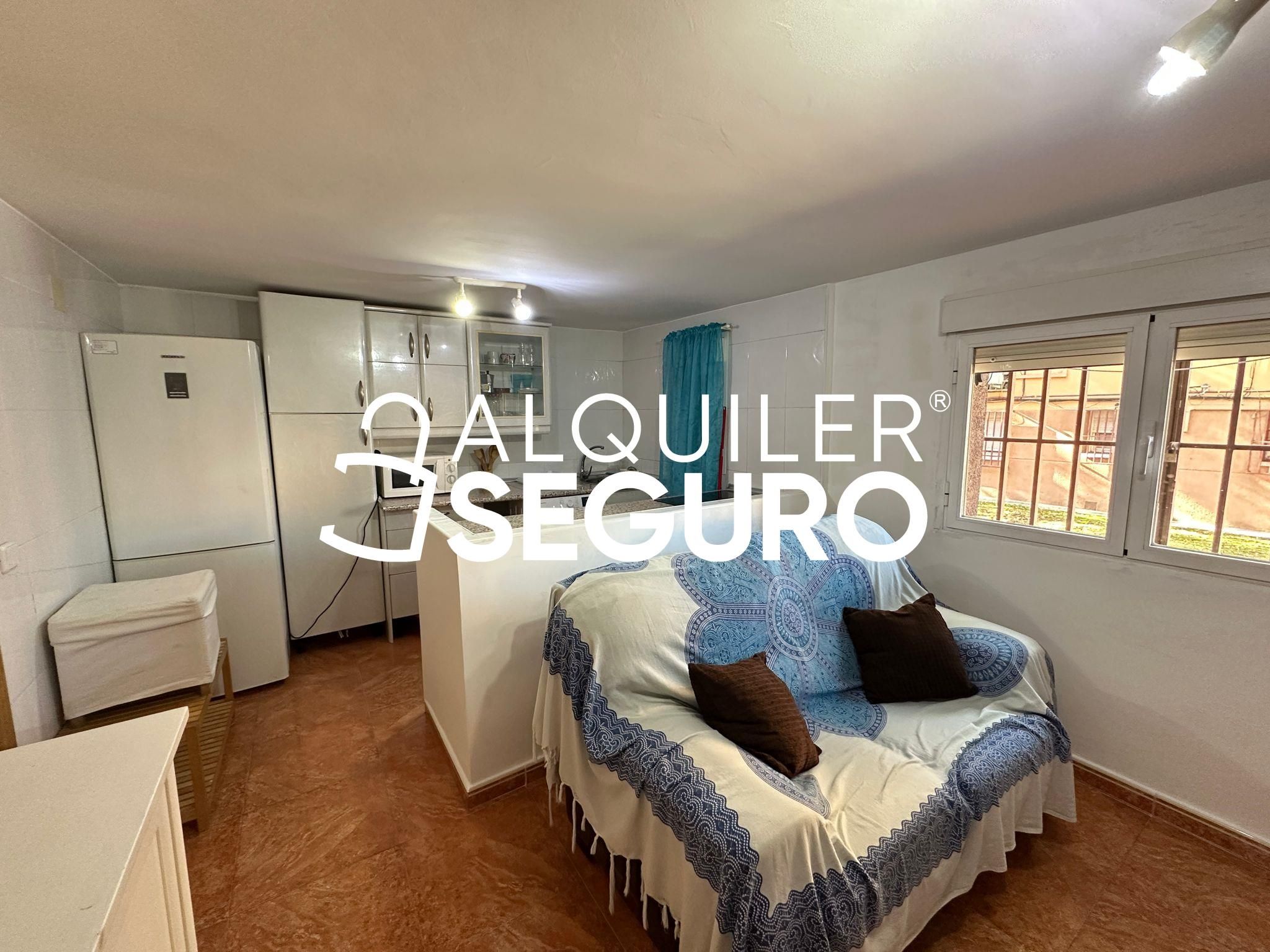 Bedroom of Flat to rent in  Madrid Capital  with Heating and Furnished