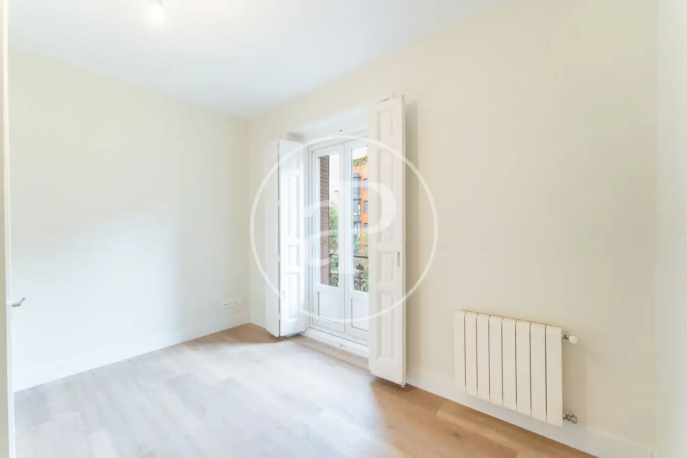 Bedroom of Flat for sale in Madrid  with Air Conditioner, Heating and Storage room