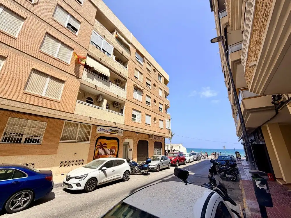 Apartament amb terrassa en venda a Guardamar Playa, imagen 20