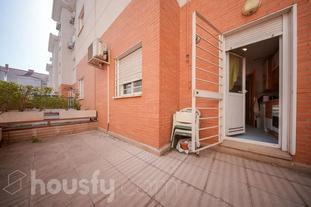 Vista exterior de Piso en venta en Madrid con Aire acondicionado