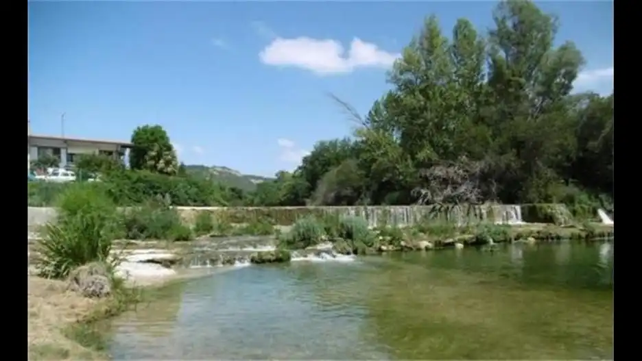 Vista exterior de Piso en venta en Trespaderne con Calefacción, Parquet y Terraza