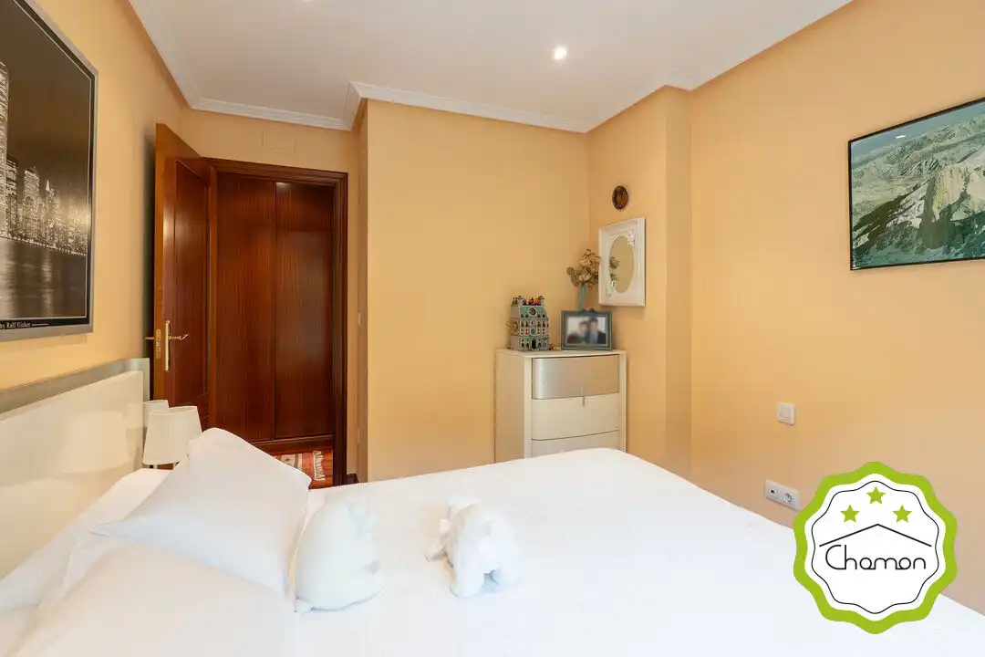 Bedroom of Houses for sale in Castro-Urdiales  with Heating and Furnished