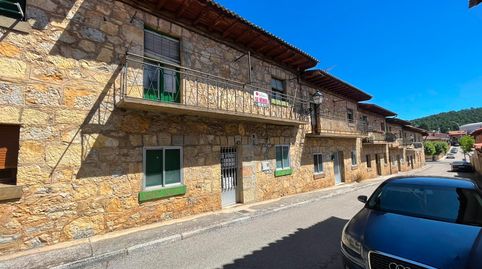 Panaderos Valladolid Inmobiliaria, Casa de Piedra de dos plantas en San Leonardo de Yague.