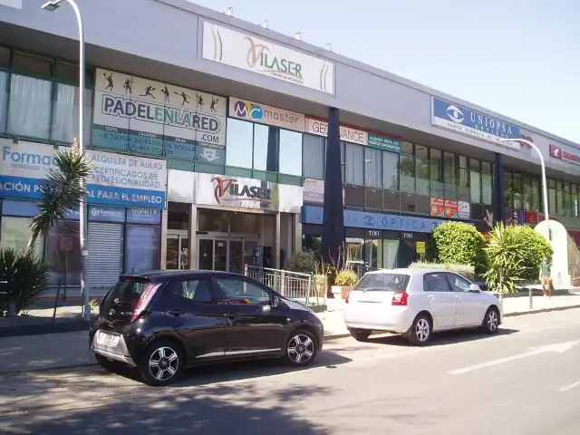 Business premises for sale in Calle Aviación