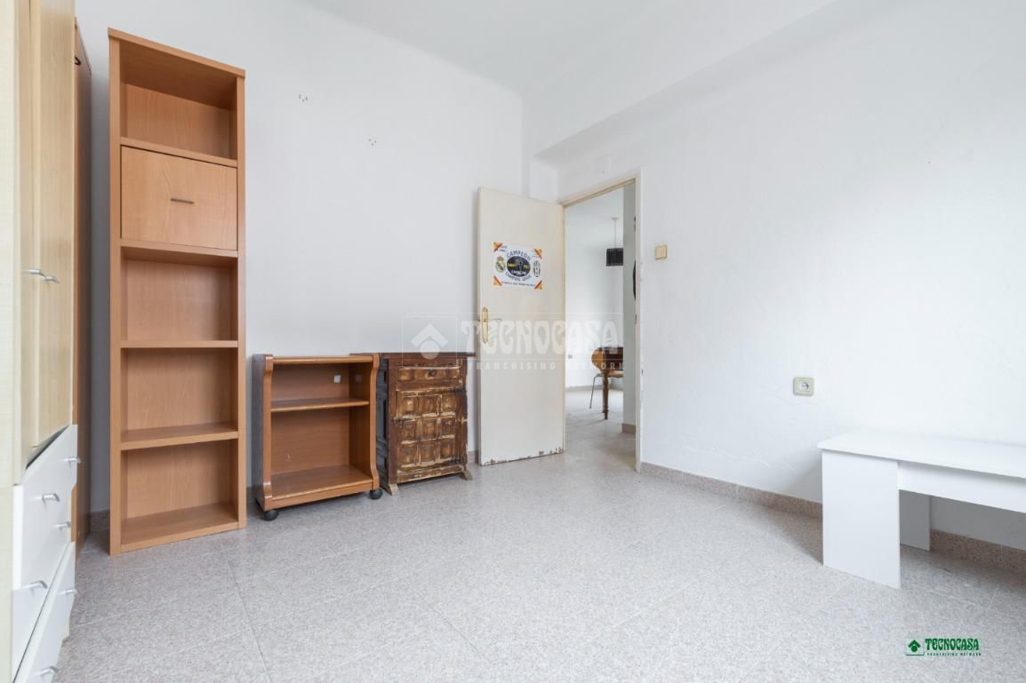 Dormitori de Pis en venda en  Almería Capital