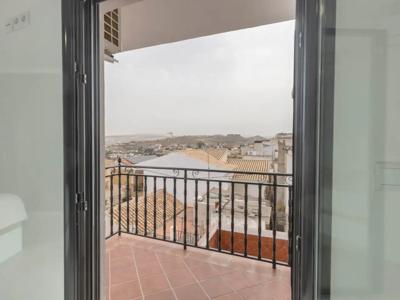 Terrassa de Casa o xalet en venda en Cájar amb Aire condicionat i Balcó