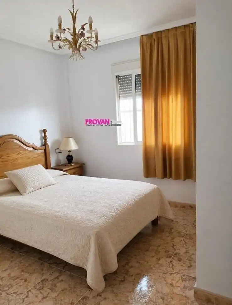 Dormitori de Casa o xalet en venda en Orihuela amb Terrassa, Traster i Piscina
