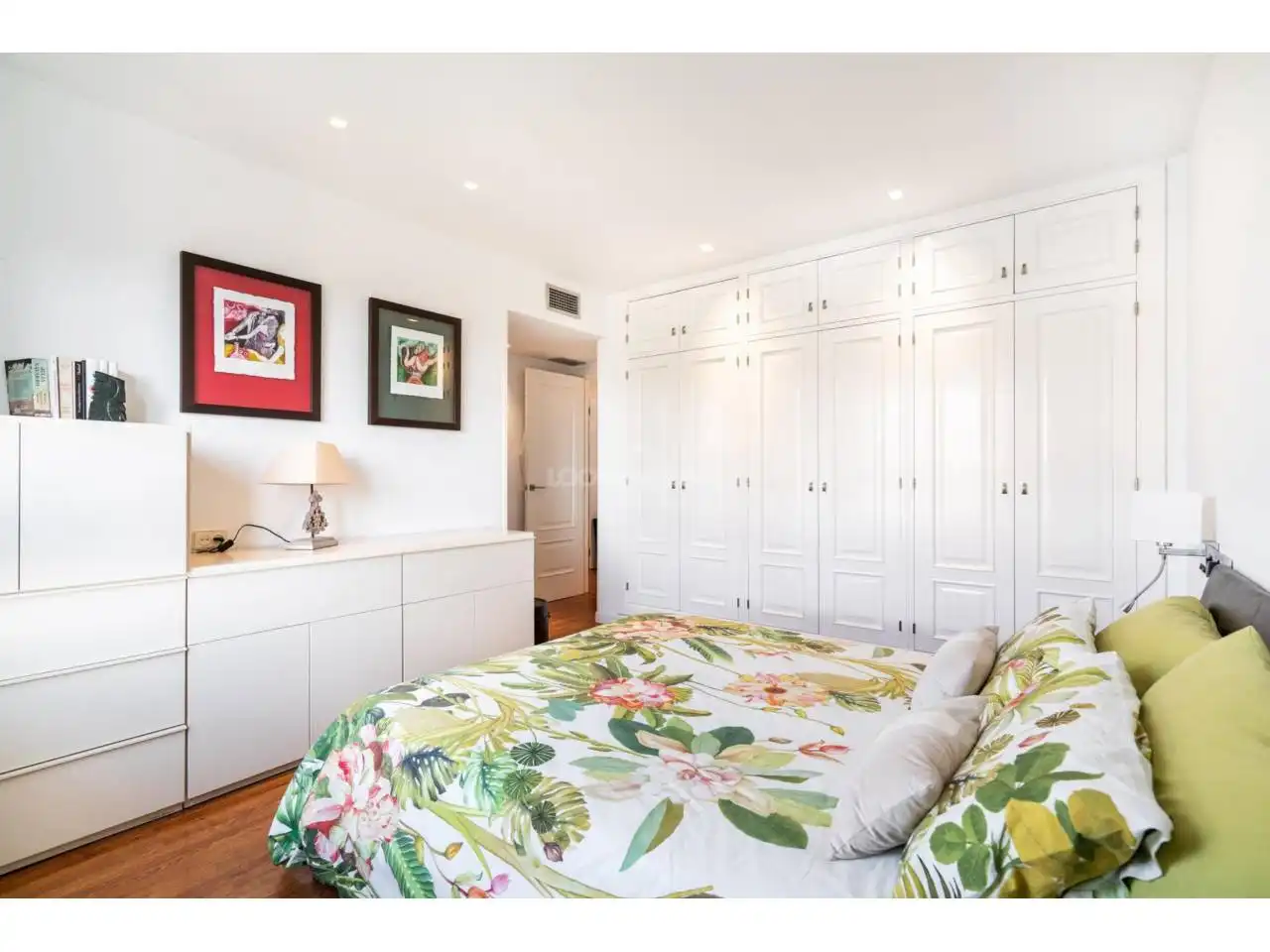 Ático en venta en Avenida Del Mediterráneo, Nueva Andalucía