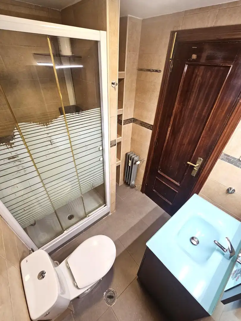 Baño de Piso en venta en Madrid con Aire acondicionado y Calefacción