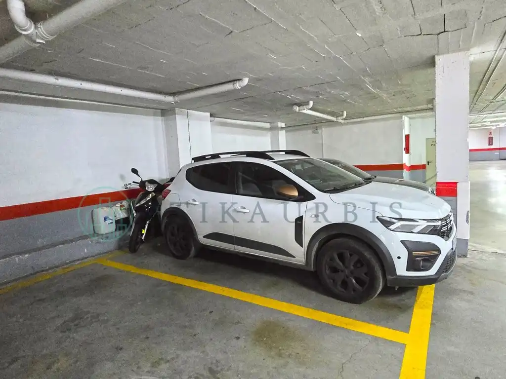 Parking of Duplexes for sale in Málaga  with Air Conditioner, Private garden and Terrace