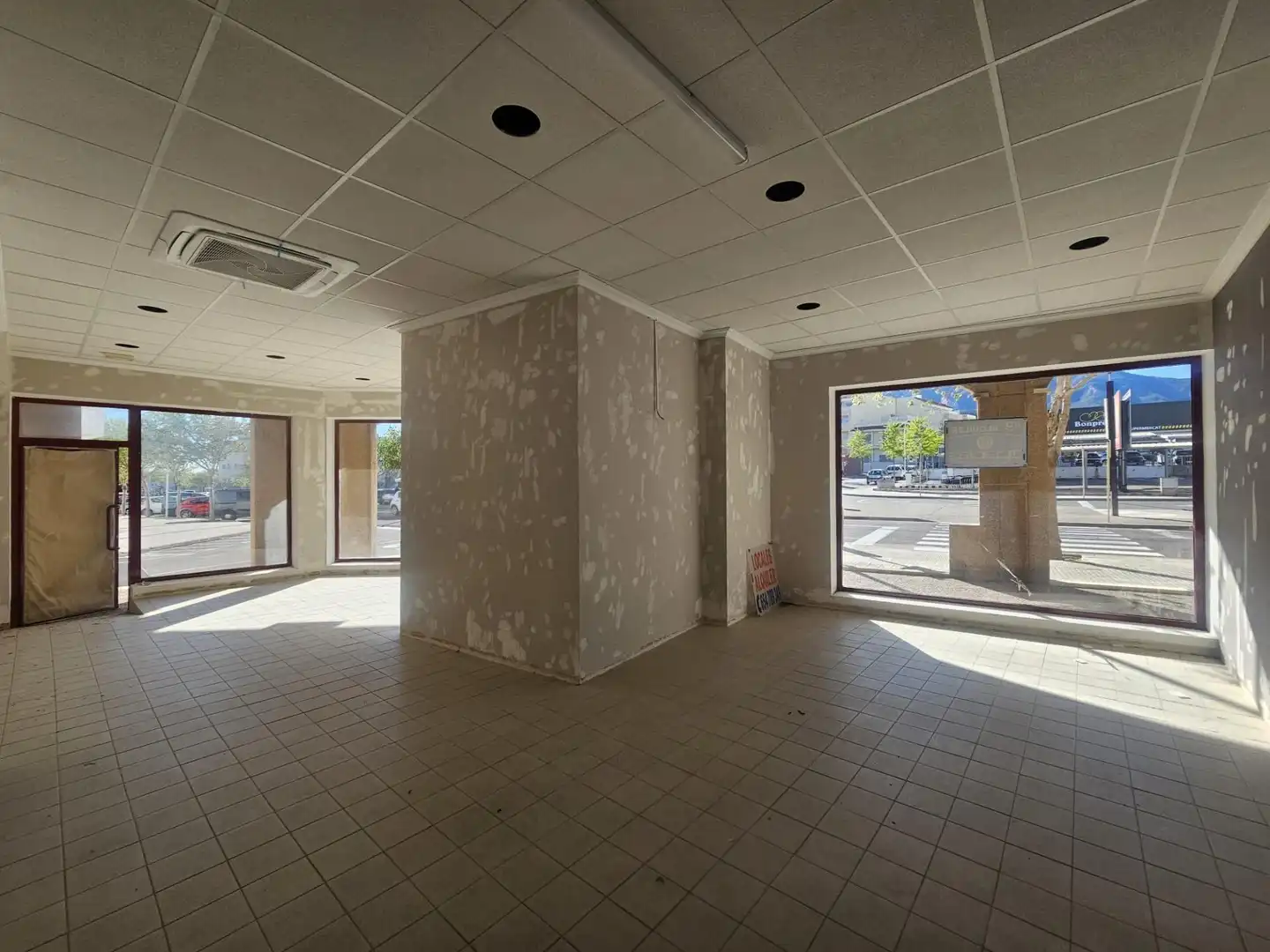 Business premises for sale in de Sant Isidre, imagen 5