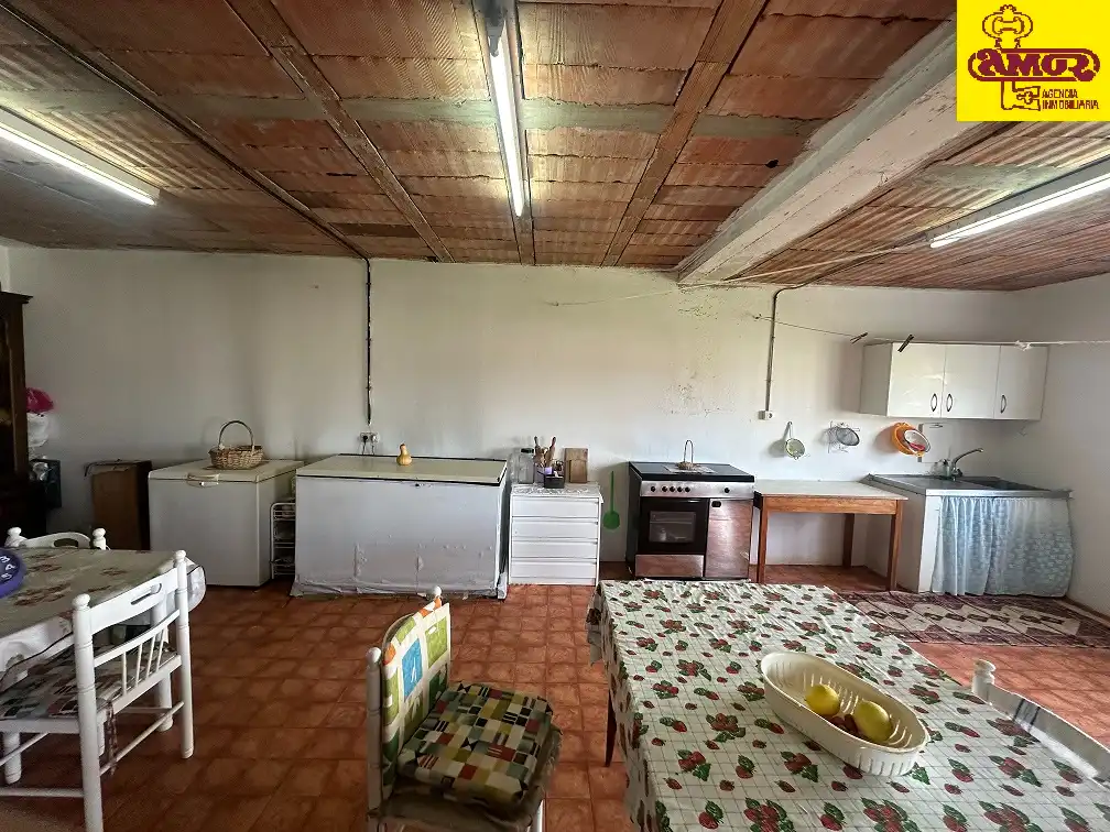 Cuina de Casa o xalet en venda en Santiago de Compostela  amb Calefacció, Jardí privat i Terrassa