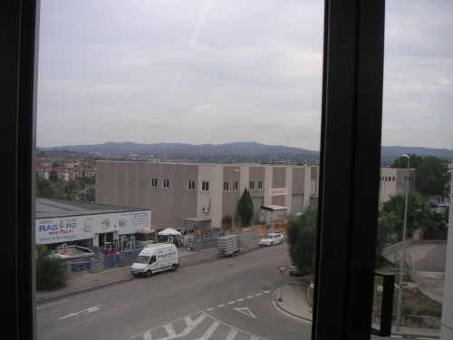 Vista exterior de Oficina en venda en Rubí amb Aire condicionat i Calefacció
