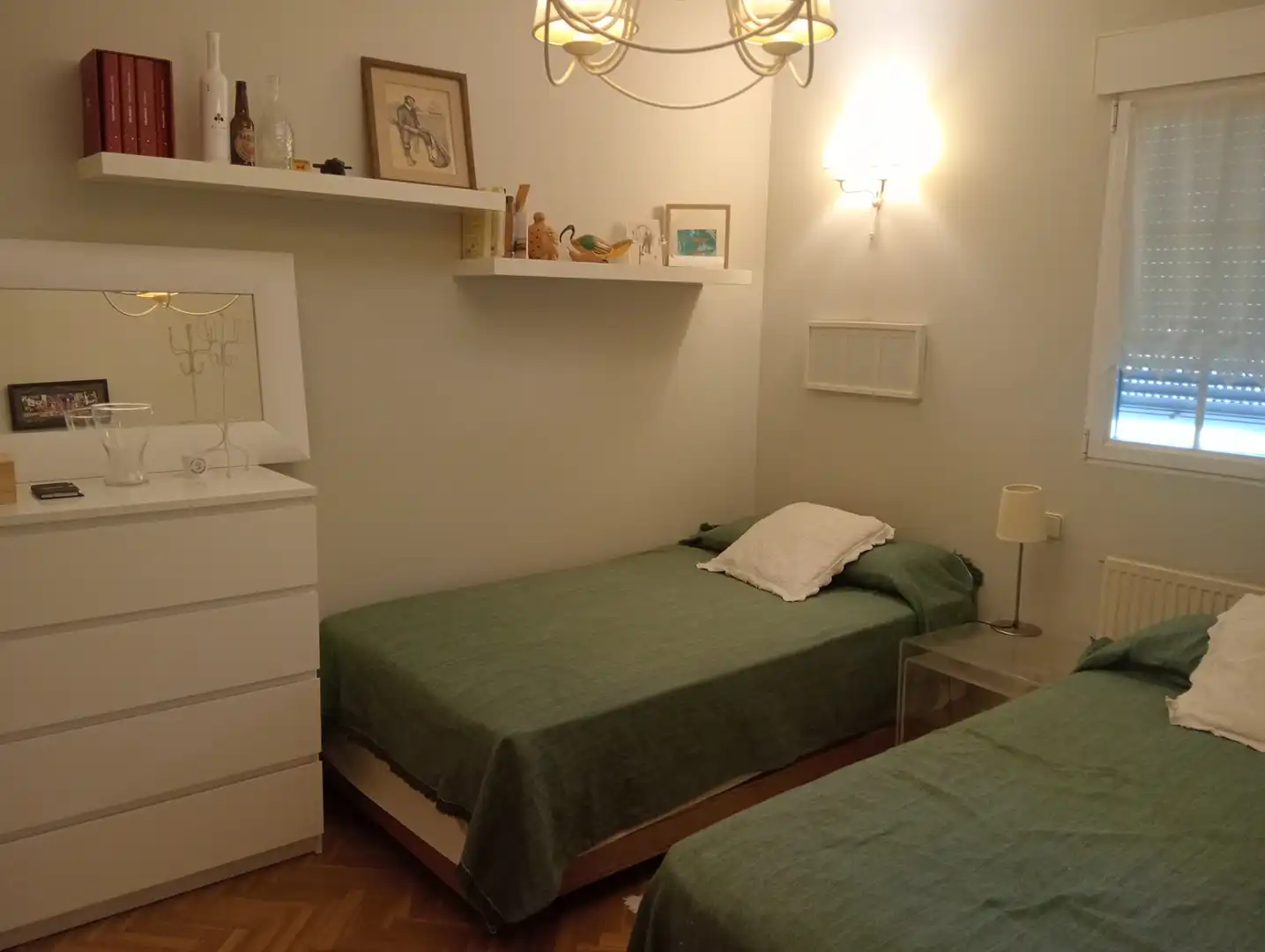 Dormitori de Casa adosada en venda en Torrelodones amb Calefacció, Jardí privat i Parquet