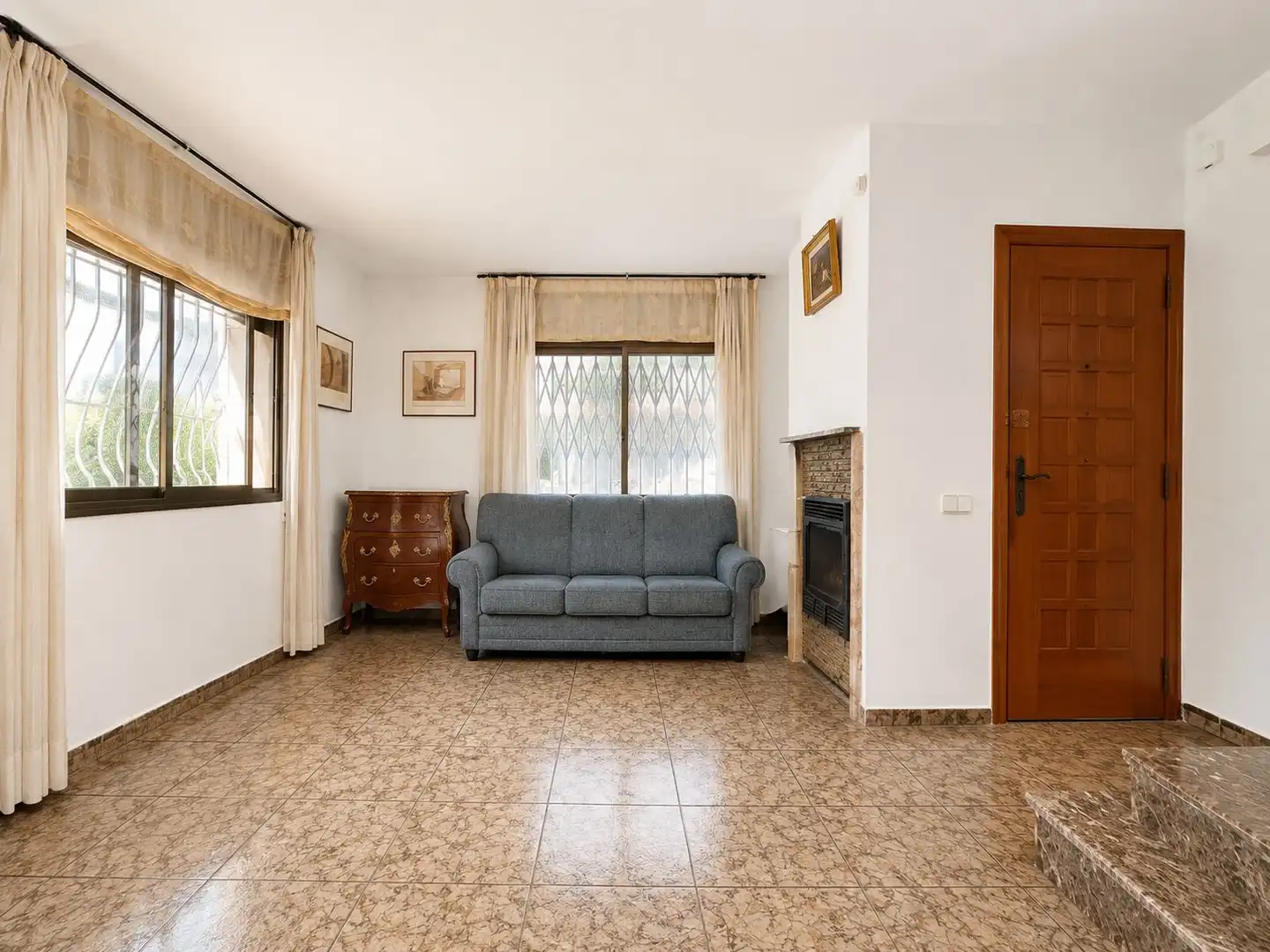 Sala de estar de Casa o chalet en venta en Arenys de Mar con Aire acondicionado, Calefacción y Jardín privado
