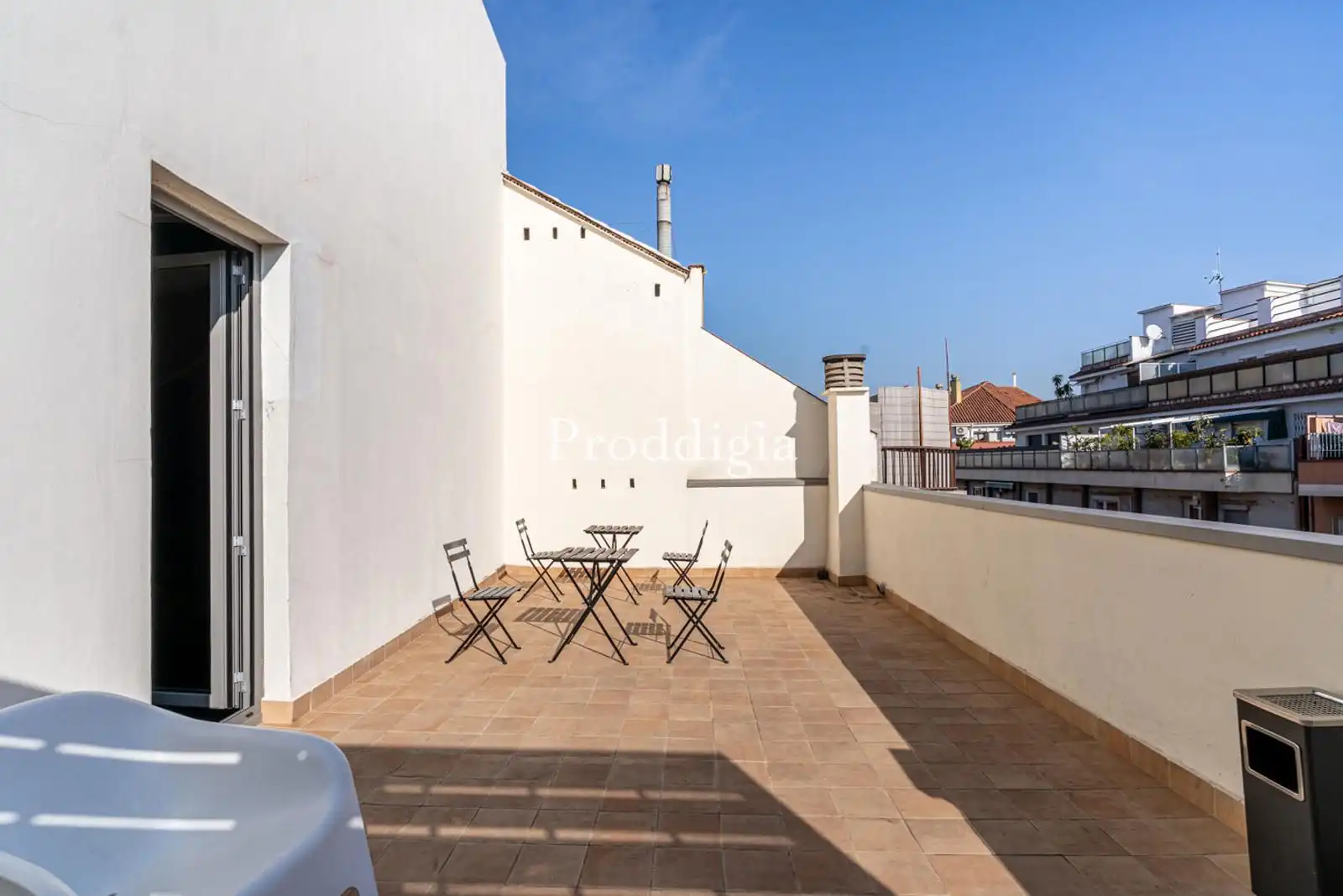 Terraza de Oficina de alquiler en  Barcelona Capital con Aire acondicionado, Calefacción y Alarma
