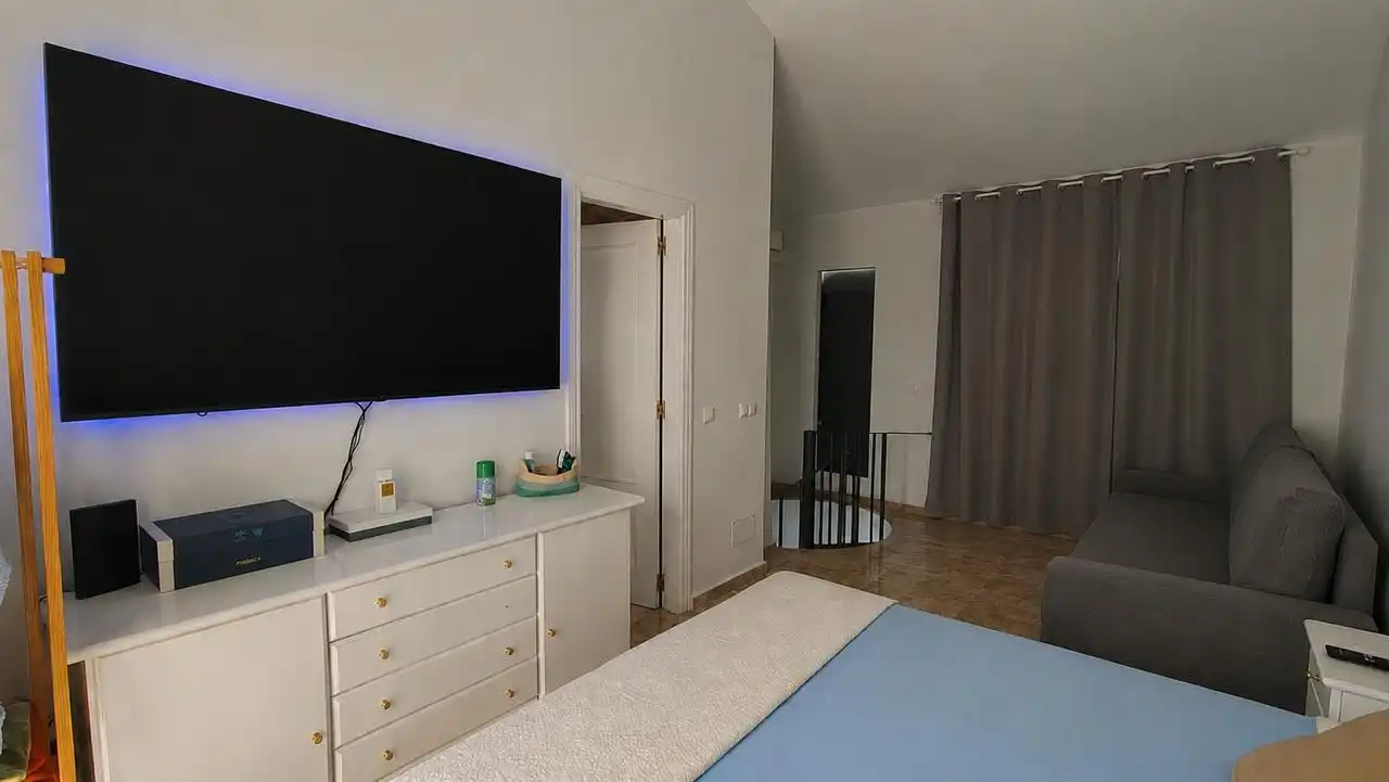 Schlafzimmer von Wohnung zur Miete in Benalmádena mit Schwimmbad und Möbliert