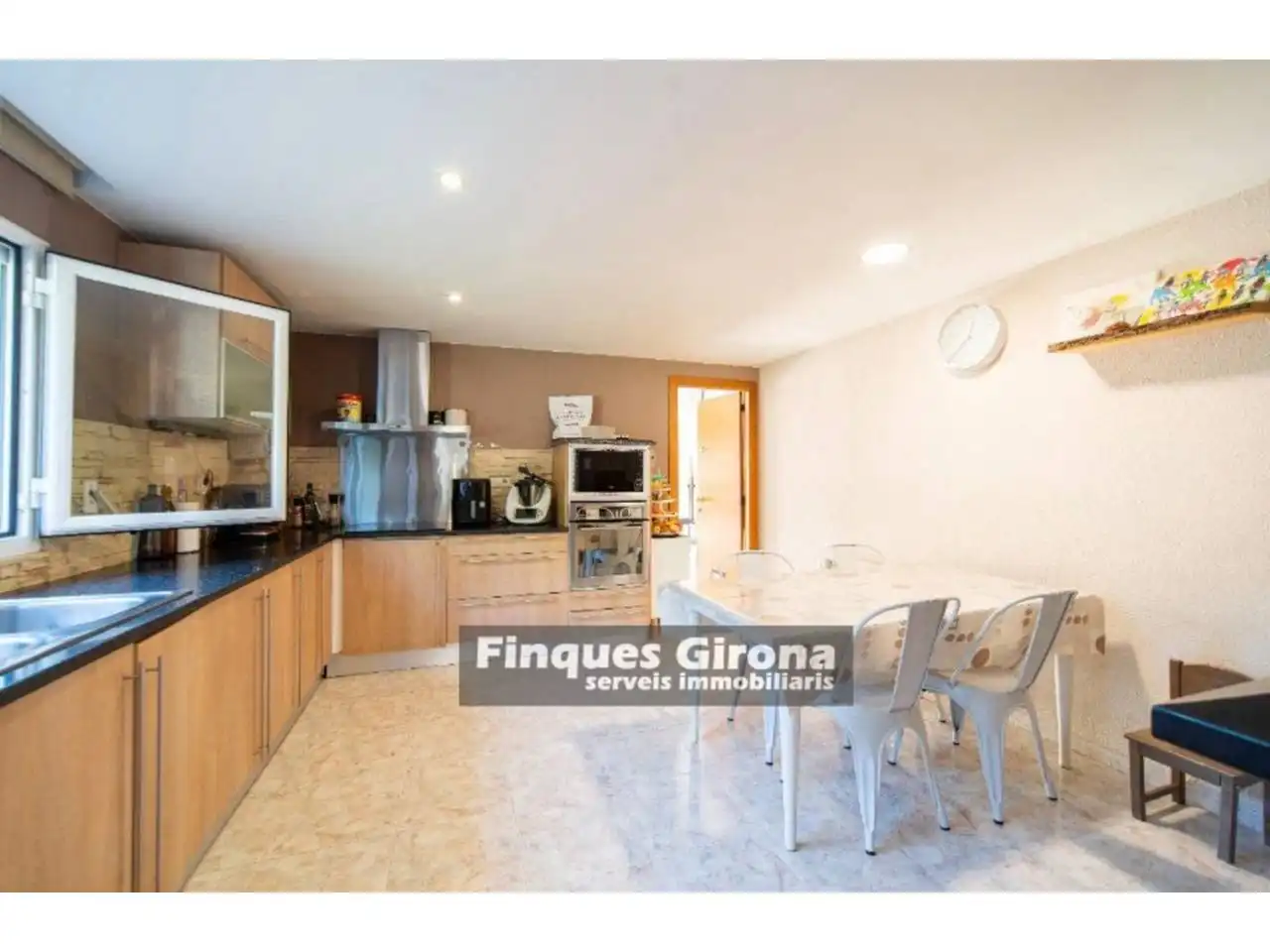 Casa con jardín en venta en Vilablareix, imagen 13