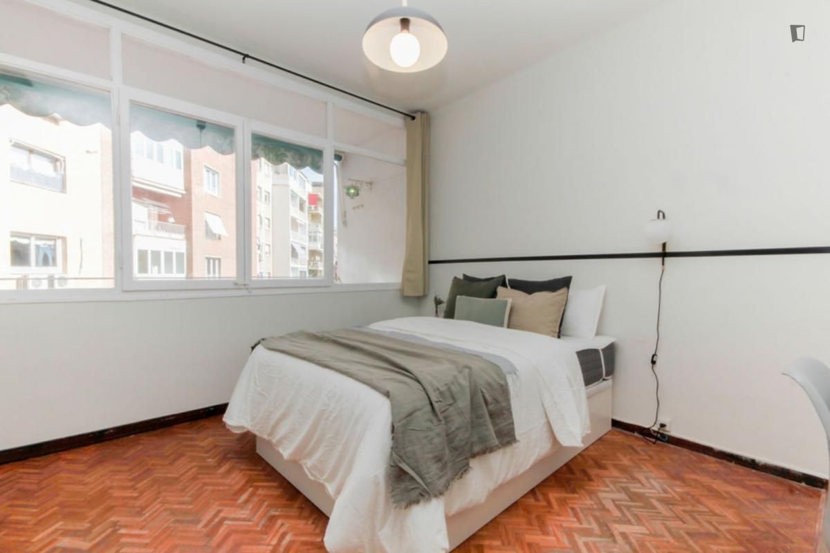 Apartment to share in Sant Gervasi- Galvany