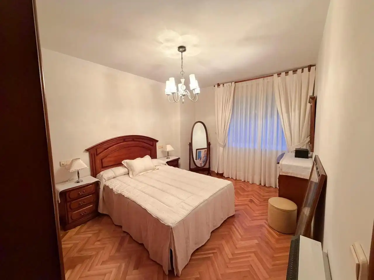 Dormitori de Casa o xalet en venda en Villarejo de Órbigo amb Calefacció, Parquet i Terrassa