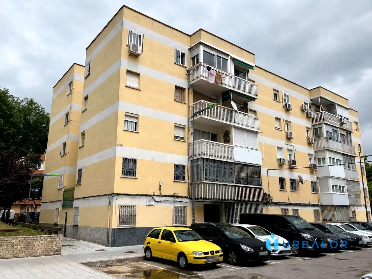 Exterior view of Flat for sale in Parla  with Heating and Alarm