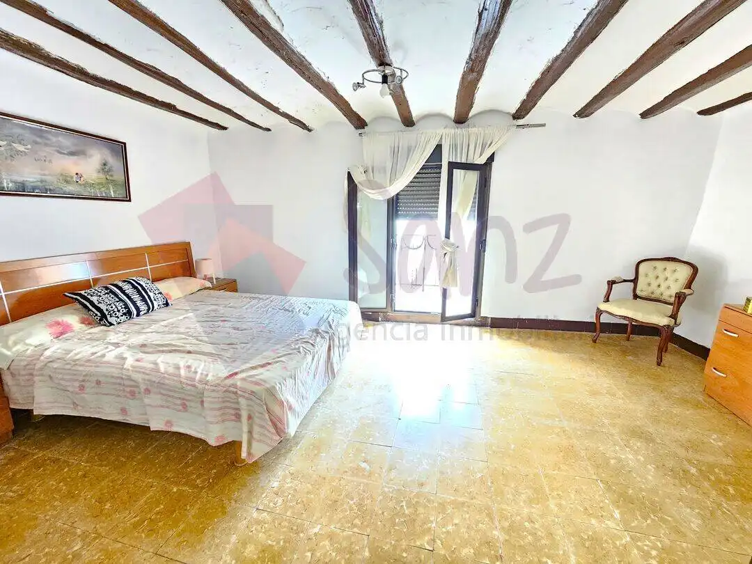 Bedroom of Houses for sale in Nalda, La Rioja