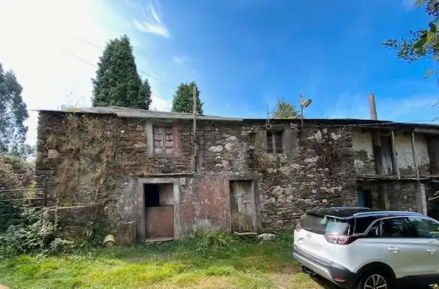 Casa con jardín en venta en Ortigueira, imagen 5