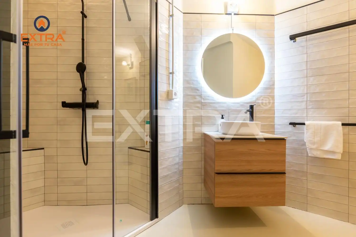 Bathroom of Flat for sale in Madrid  with Furnished
