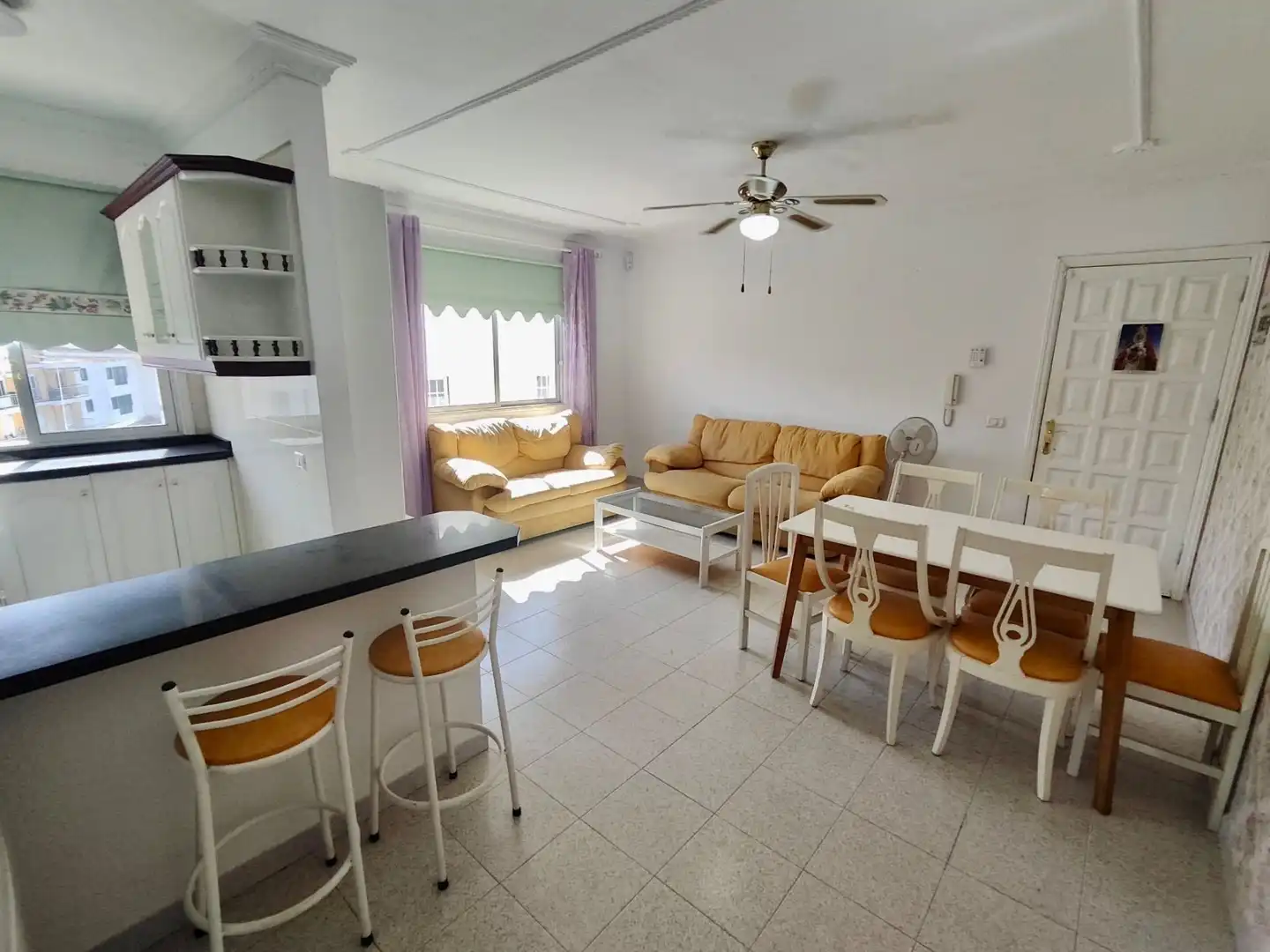 Sala de estar de Piso en venta en Guía de Isora con Amueblado