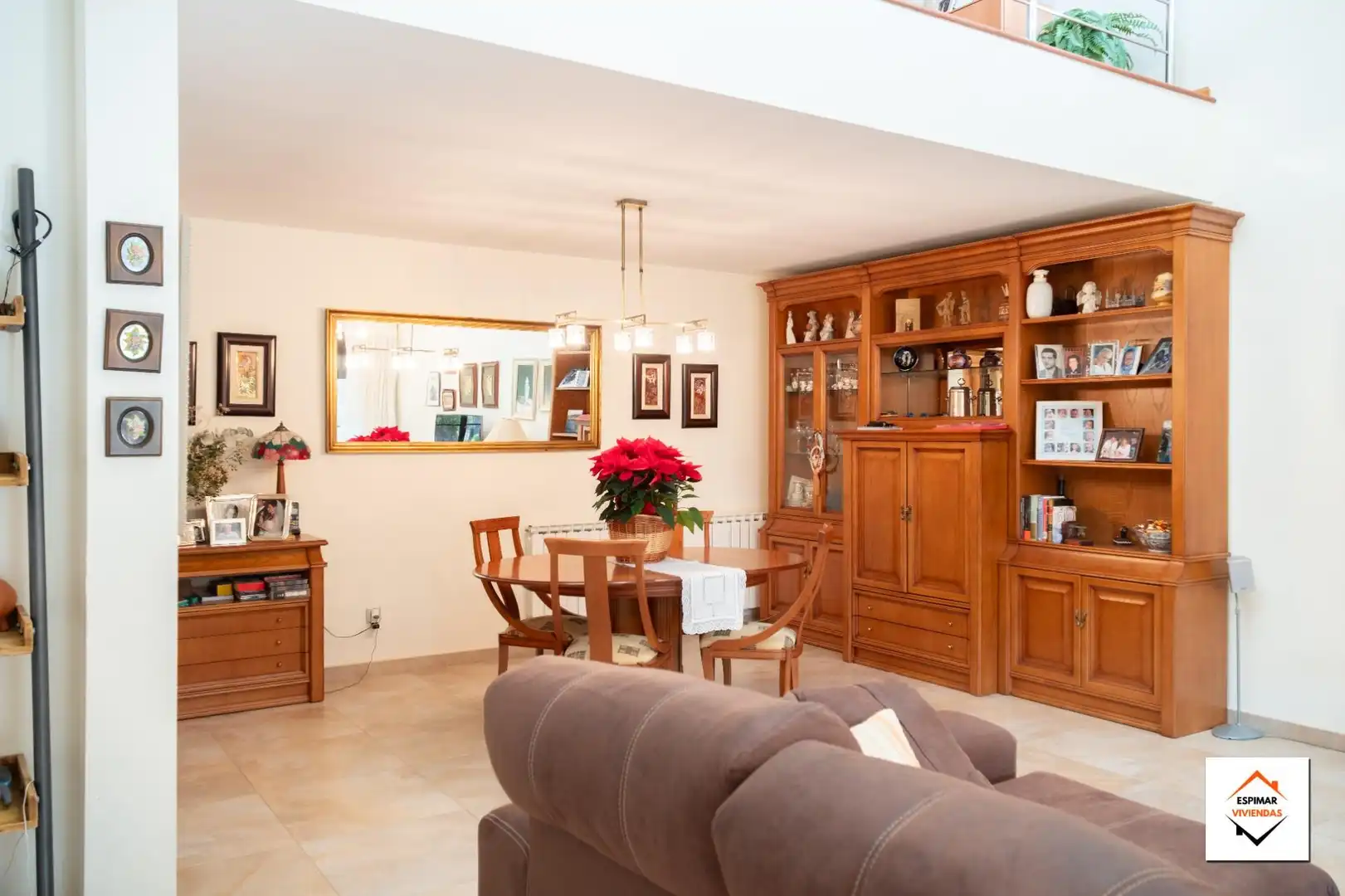 Wohnzimmer von Einfamilien-Reihenhaus zum Verkauf in Villanueva de Gállego mit Heizung, Privatgarten und Terrasse