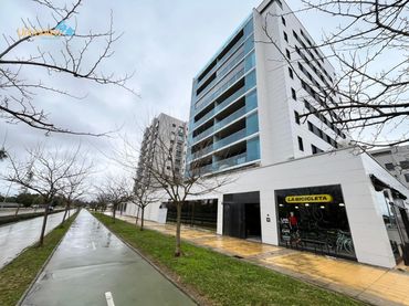 Local comercial en venda a Avenida Elvas