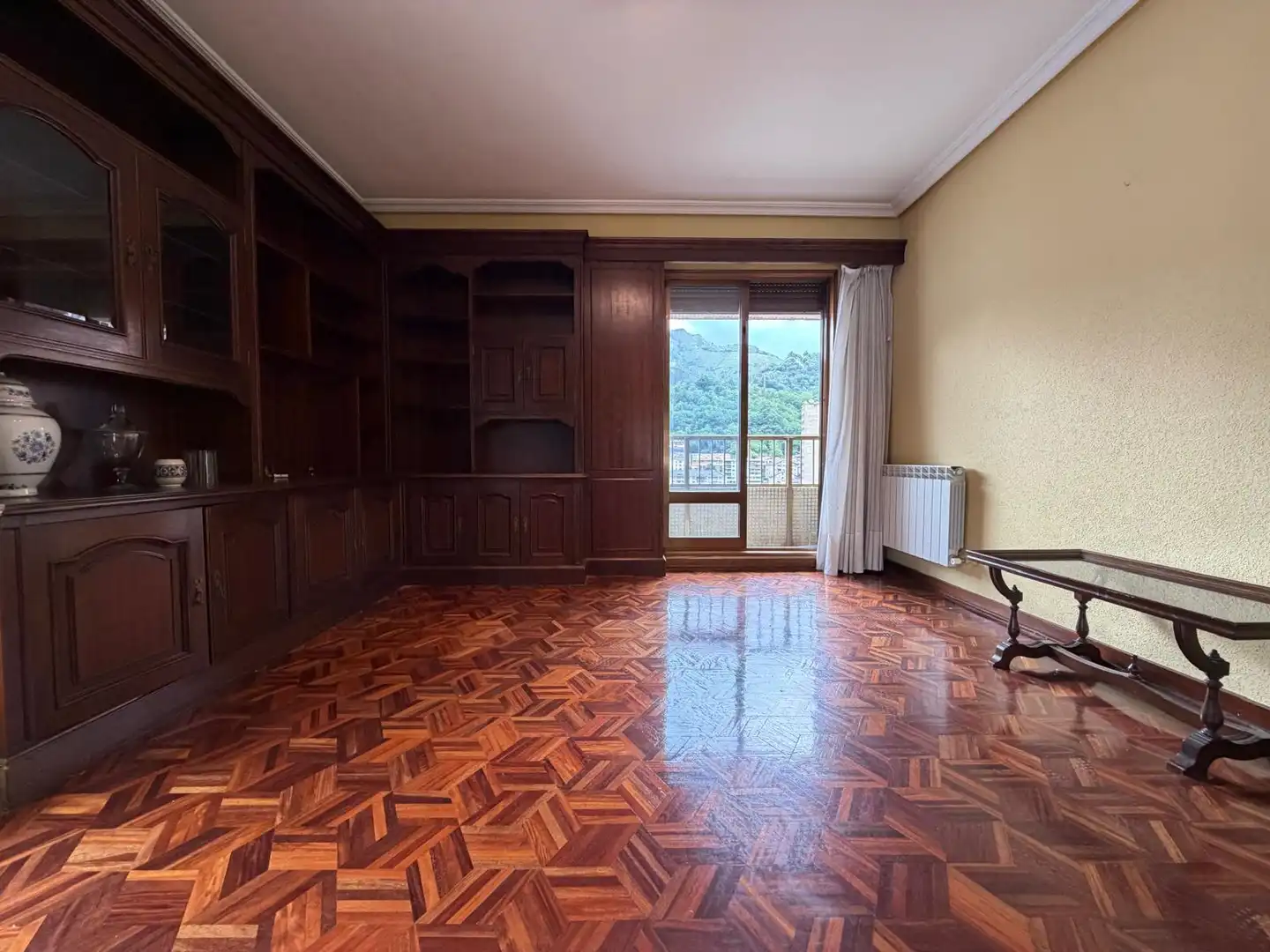 Sala de estar de Piso en venta en Eibar con Calefacción, Amueblado y Alarma