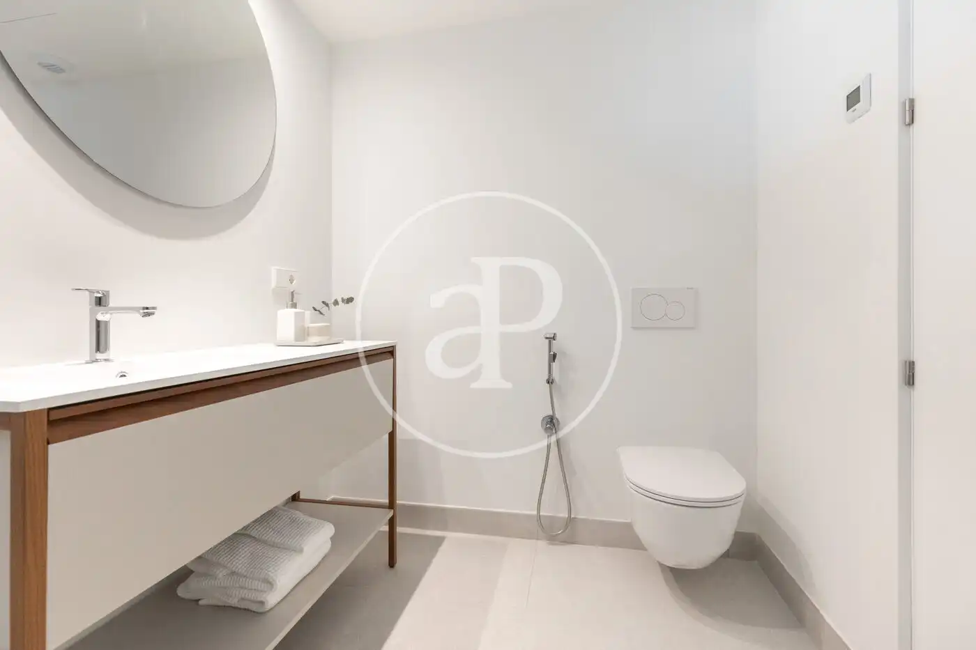 Bathroom of Flat for sale in Campos  with Air Conditioner, Heating and Private garden