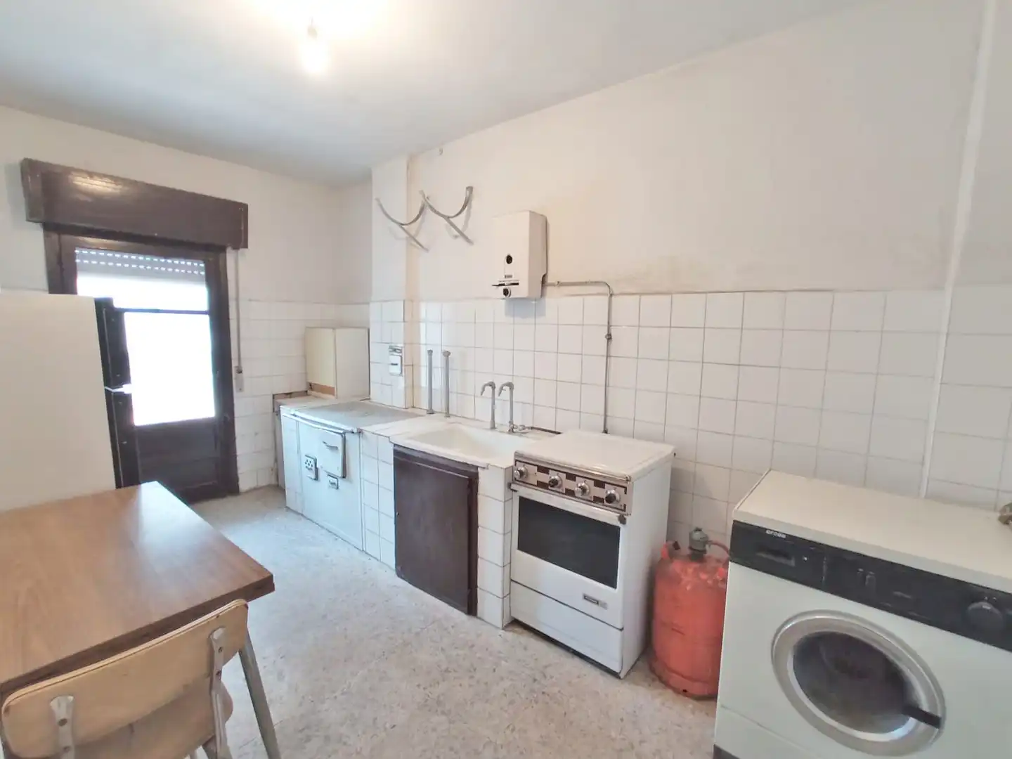 Cocina de Piso en venta en Burgos con Amueblado y Balcón