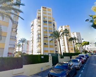 Vista exterior de Pis de lloguer en Benidorm amb Jardí privat, Terrassa i Piscina comunitària